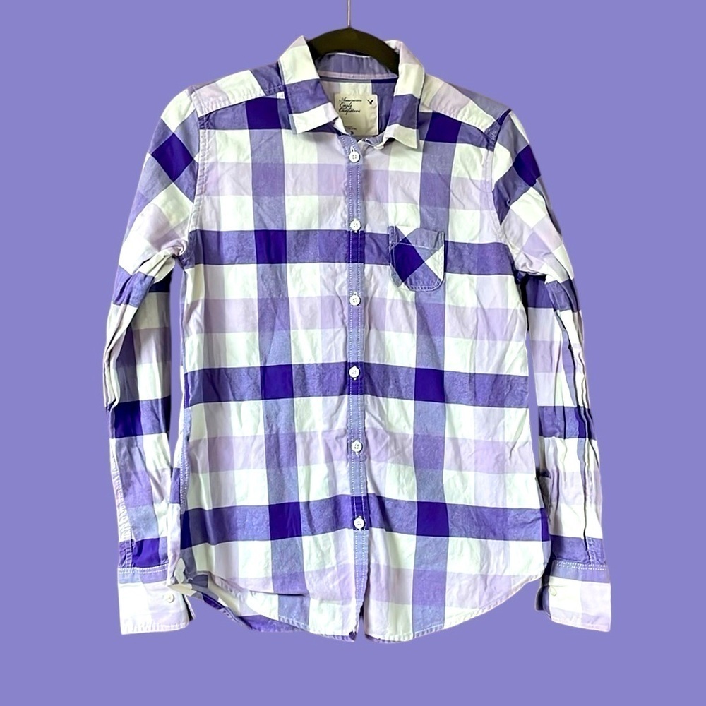 American Eagle size 10 purple plaid button down shirt